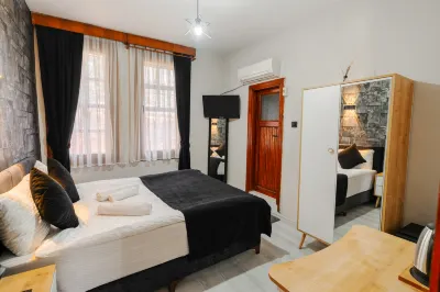 BÜTÜNOĞLU PANSİYON โรงแรมใกล้ย่านประวัติศาสตร์คาเลชิ