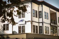 Mor Salkım Konağı