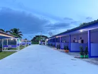 Nirawan Resort Отели рядом с достопримечательностью «Вагхор Бич»