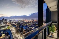 Sunset Life in Melbourne | 2BR/2BA + Pool & Sauna - Condos