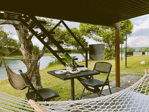 FREESCAPE Quiet Reset - Lakeside Mountainview - 2-Star