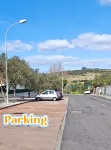 Casa da Magnólia Branca in Queijas (Near Lisbon) - parking