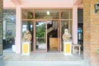 Estancia Roadside Inn by RedDoorz Hotels in Carles