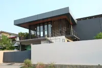 The Summer Villa by Nature Home