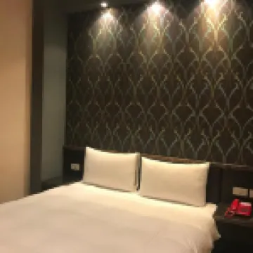 Baseball Hotel