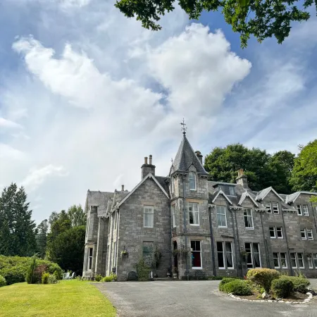 Wellwood Manor