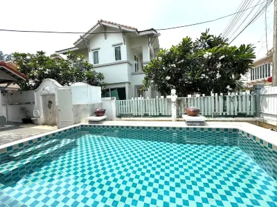 Warisa Garden Pool Villa Hotels in Na Jomtien