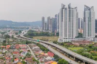 Datum Jelatek Residence by FEEL HOME