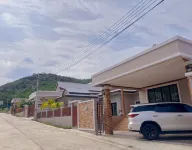 Luekpanee pool villa pranburi paknampran Hotel berhampiran Parc Plage de Montrichard