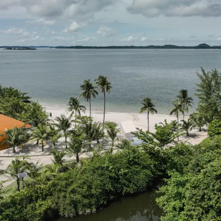 Riahi by Swiss-Belhotel Nirup Island