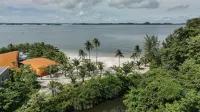 Riahi by Swiss-Belhotel Nirup Island - Luxus