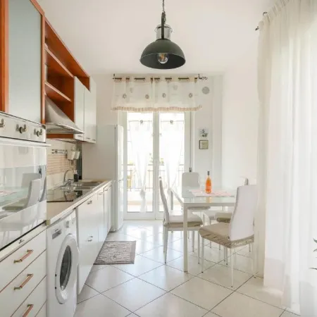 Mistral Suite Apartment - free private car park