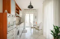 Mistral Suite Apartment - free private car park Hotels in Palese