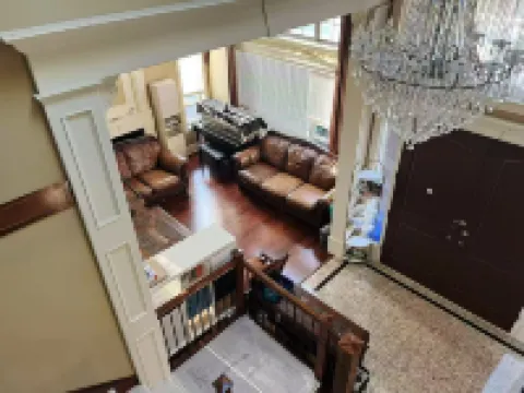 Fiona house-2nd Floor Queen room