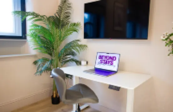 Spacious 3-Bed Retreat | Modern & Super Central
