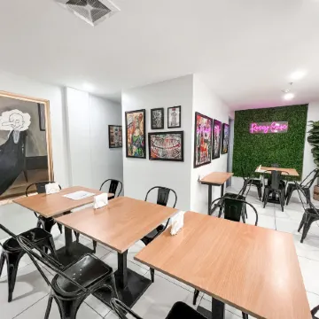 Rosey Hotel