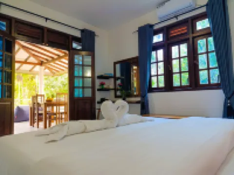 บริดจ์ ฟรอนต์ อินน์ เอลลา