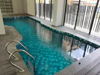Azure Suites Apartement Simpang jam awal bros Batam - مسبح