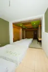 Cozzy Pakualam Residence