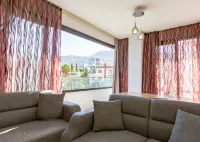 City Centre Apartment Templos by HolidayKeys