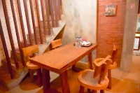 Ngangeni Family Homestay - Airport Shuttle
