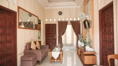 Homestay D'Unique - Pysäköinti
