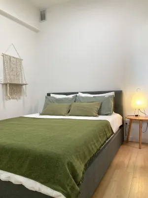 Newly Renovated Japandi 1BR | Near Shangri-La - Condos