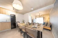 Nagoya 17 min/3 BR/14 guests/2 showers/2 toilets - فلل