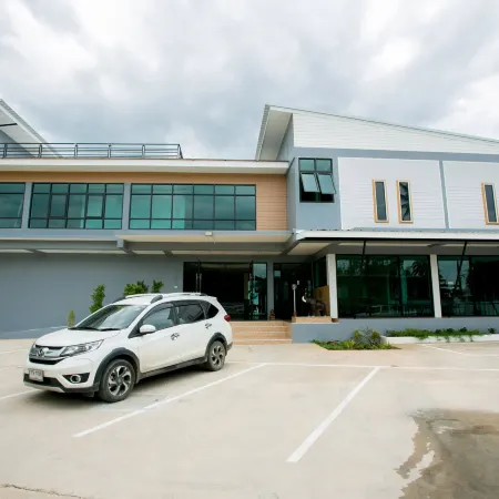 Three Bridges Hotel