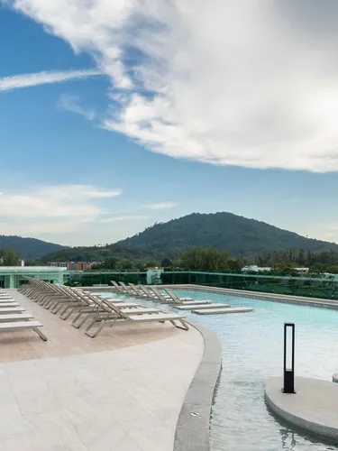 รูปภาพของThe Title Serenity Green