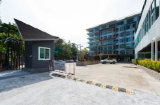 Golden Manora Hotel Bangtao Beach