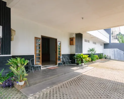 Asyoka Residence By Key Room Hotels in Depok