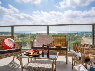 Panoramic Sea Views Coastal Escape by Sea N' Rent