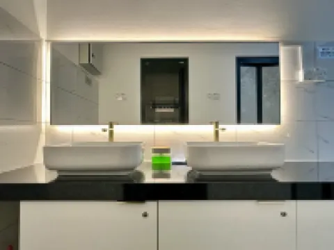 Century Sapphire - Near KSL & Holiday Plaza