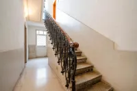 Casa di Carly - large cozy retreat in center