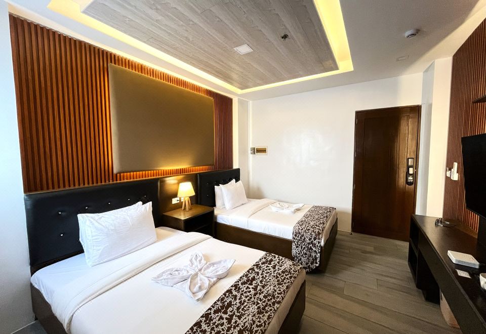 LDR Travellers Inn