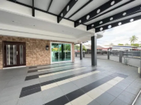 Taiping City Centre Landed Corner Lot for 12 Pax