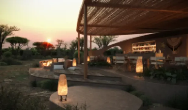 Ubuyu, A Banyan Tree Escape