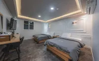 Hotel V - ที่มีที่จอดรถ