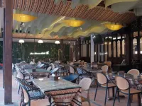 Lao Blossom Boutique Hotel Hotels near Cross River Ferry