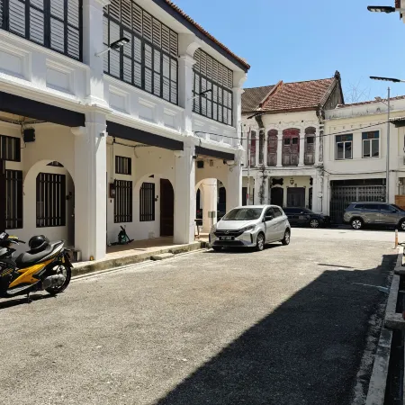 Courtyard by Heritage Row