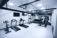 Ramada by Wyndham Nukus - ที่มีฟิตเนส
