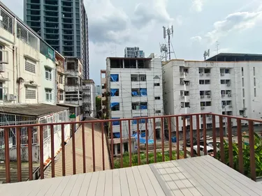 รูปภาพของวิเวียน เฮ้าส์