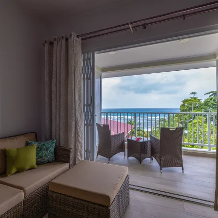 Crystal Shores Self Catering Apartments - Beau Vallon, Seychelles