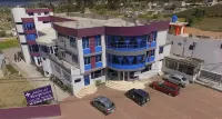 Hotel Versailles Hotels in Pillaro