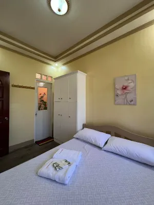 Nielo's Apartment (Door 5) 리잘 파크 앤드 슈라인 대피탄 주변 호텔