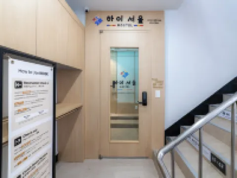 Hi Seoul Hostel Myeongdong Central โรงแรมในโซล