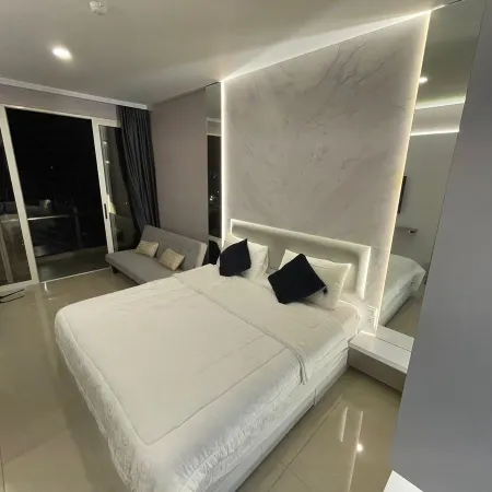 Nagoya Thamrin City apartment horizon Living