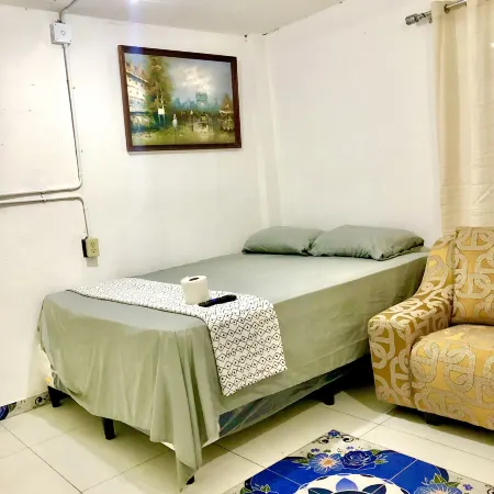 HOSTAL LOS PLANES DE RENDEROS