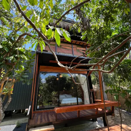 Thinn Lodge Phuket